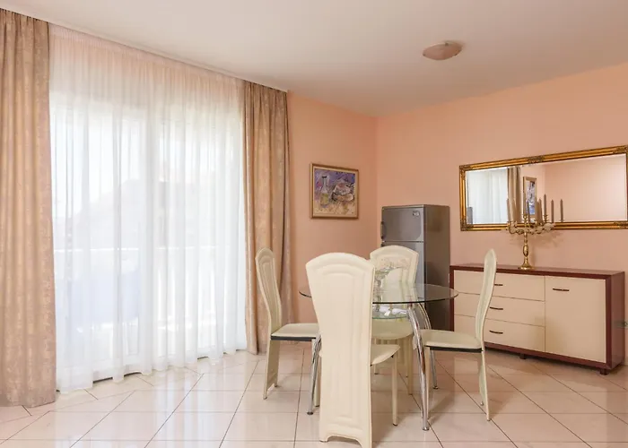 아파트 Jozic 트로기르